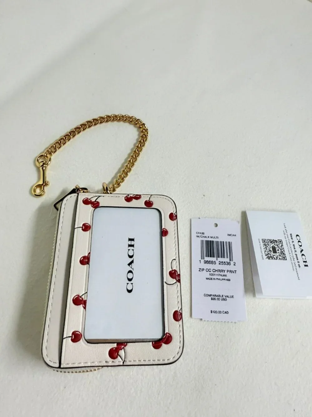 coach Zip Card Case With Cherry Print cfa38